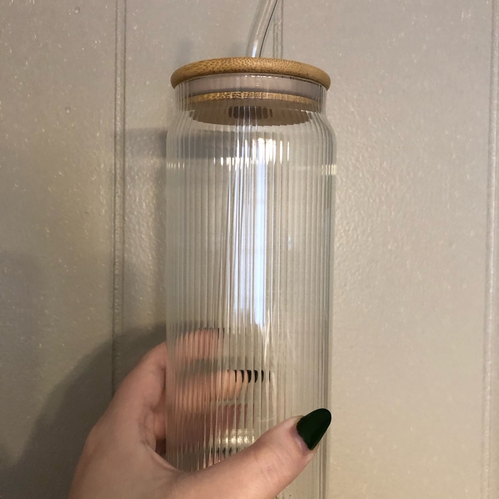 Clear Ribbed Glass Tumbler with Bamboo Lid and Glass Straw